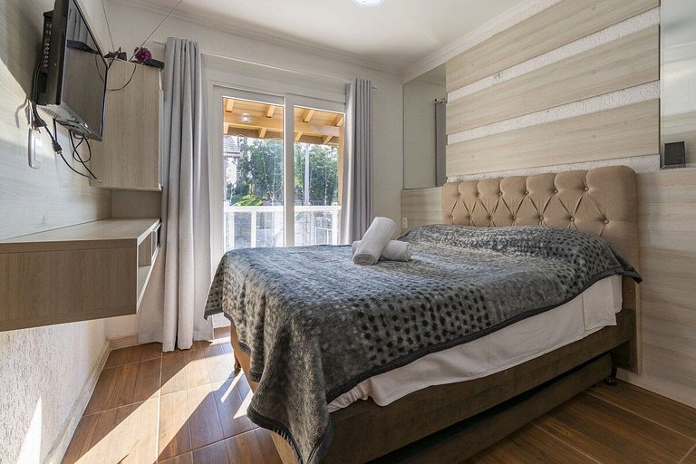 Rosa Casa Geminada Villa Mariana 01