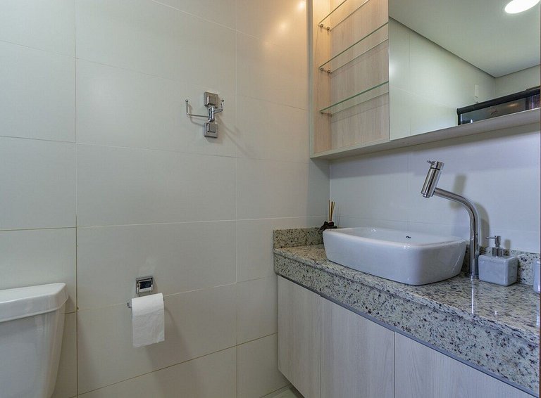 Rosa Apartamento Solar da Encosta 504