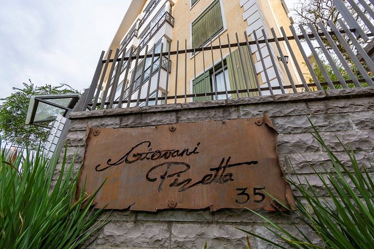 Rosa Apartamento Giovani Pizetta 304