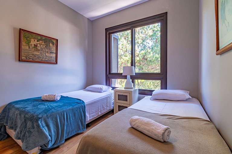 Rosa Apartamento KnorrVille 403 C