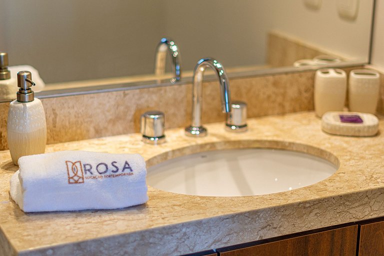 Rosa Apartamento Dona Carlinda 302