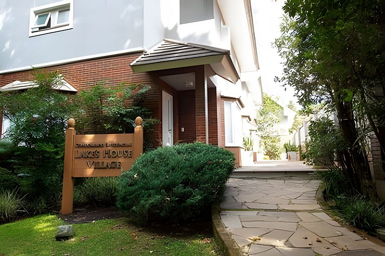 Rosa Casa condomínio Lake's House