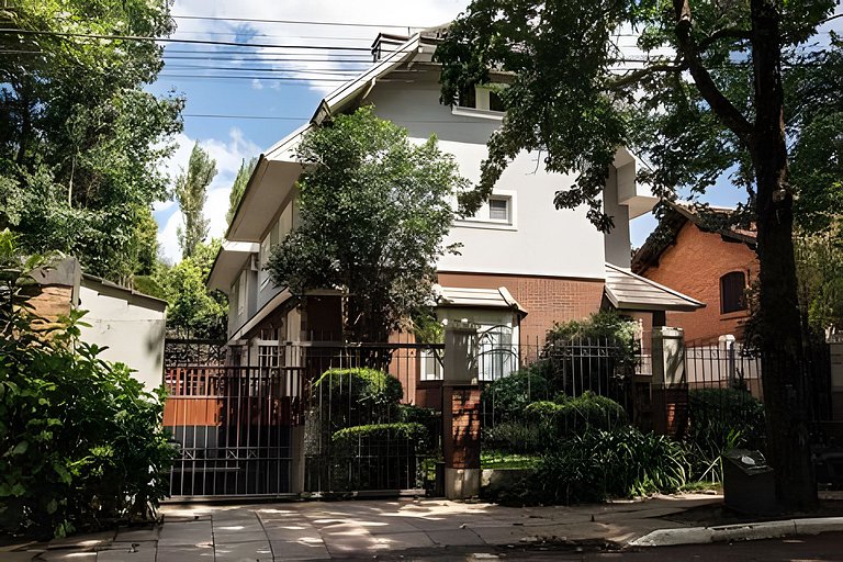 Rosa Casa condomínio Lake's House
