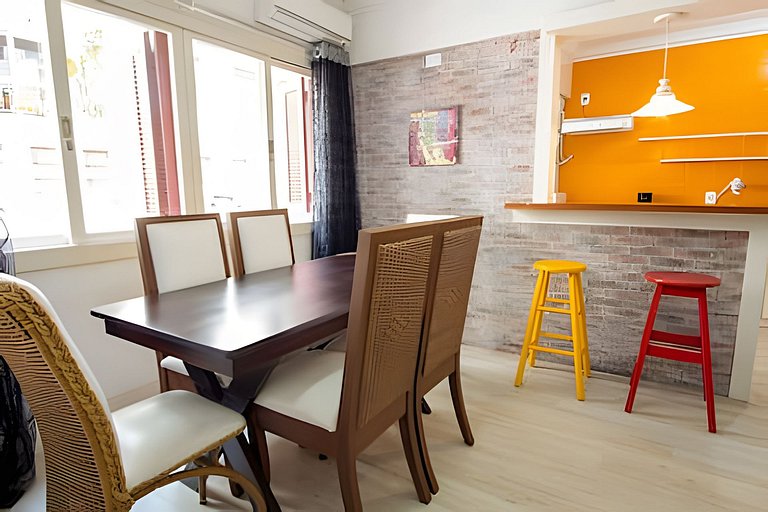 Rosa Apartamento na Rua Coberta 302