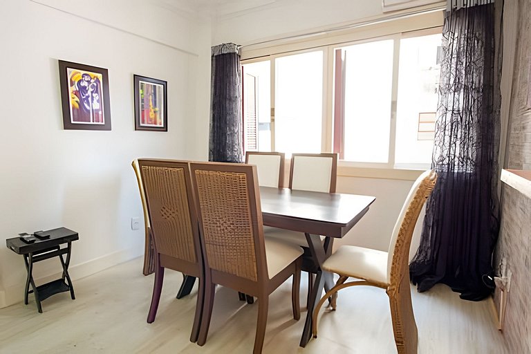 Rosa Apartamento na Rua Coberta 302
