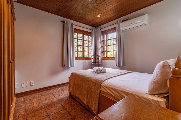 Rosa Apartamento vale Real 202