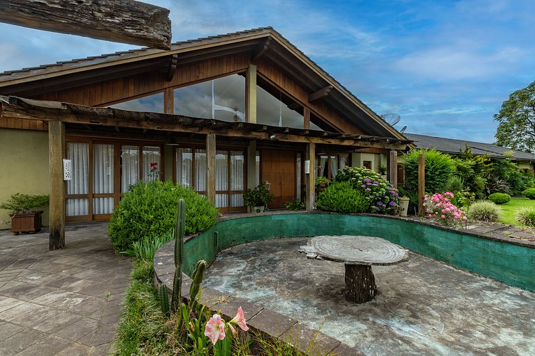 Rosa Casa Serena 5 Suítes Gramado