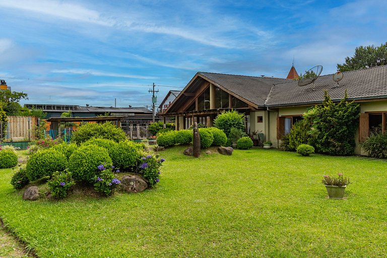 Rosa Casa Serena 5 Suítes Gramado