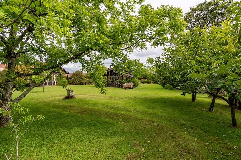 Rosa Casa Serena 5 Suítes Gramado