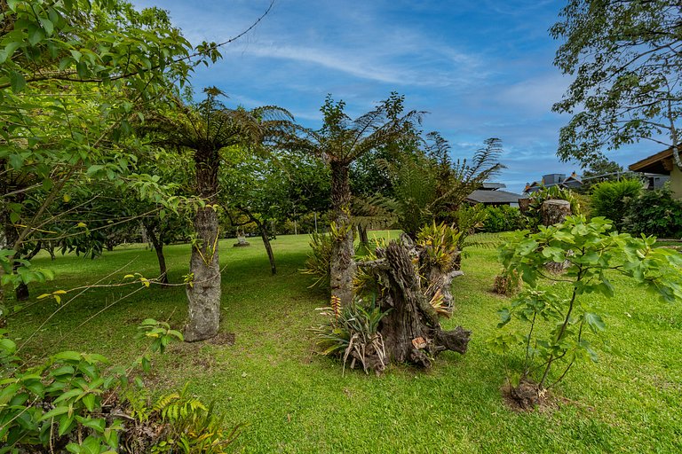 Rosa Casa Serena 5 Suítes Gramado