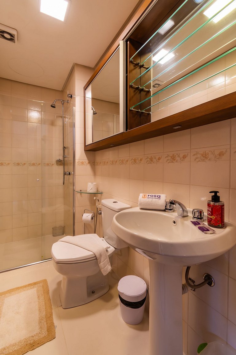 Rosa Apartamento Nona Cecília 205