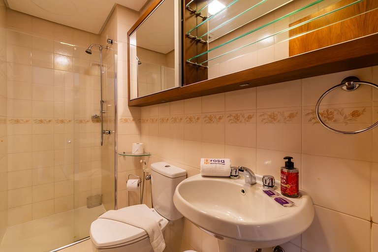 Rosa Apartamento Nona Cecília 205