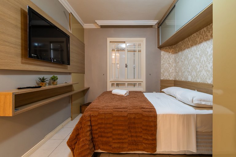 Rosa Apartamento Vale do Quilombo 203