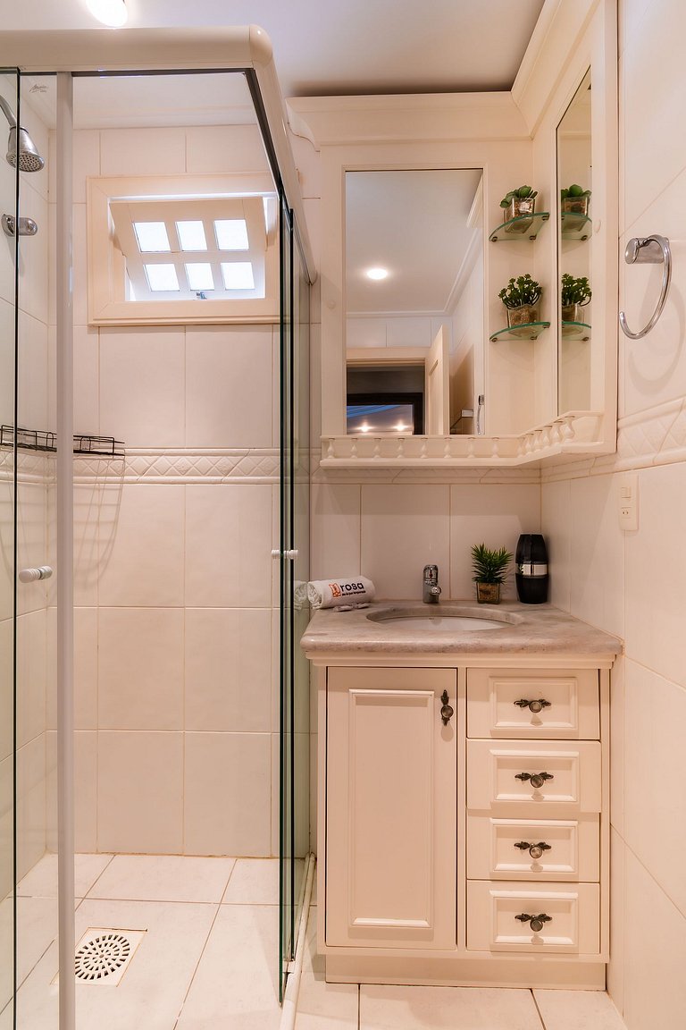 Rosa Apartamento Vale do Quilombo 203