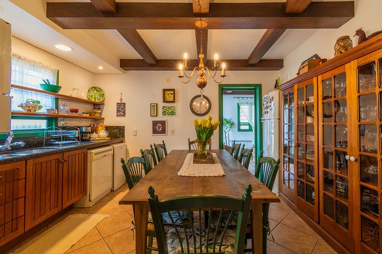 Rosa Casa Lago Negro