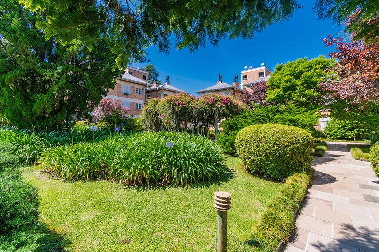 Rosa Apartamento Lage de Pedra Firenze