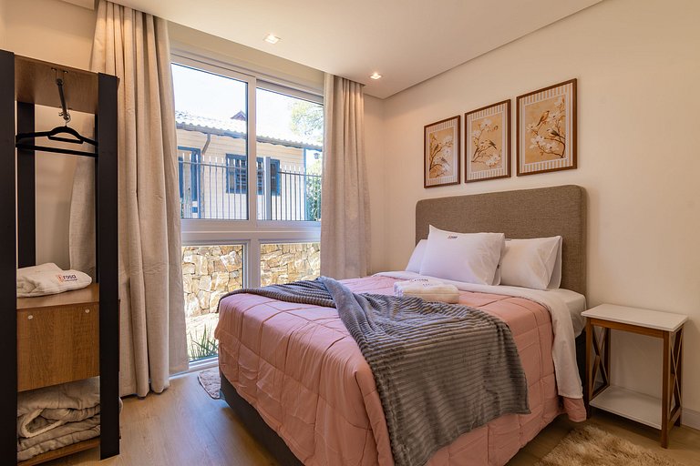 Rosa Apartamento Ravena 102B