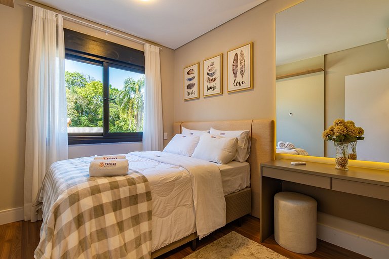 Rosa Apartamento Olympic 105B