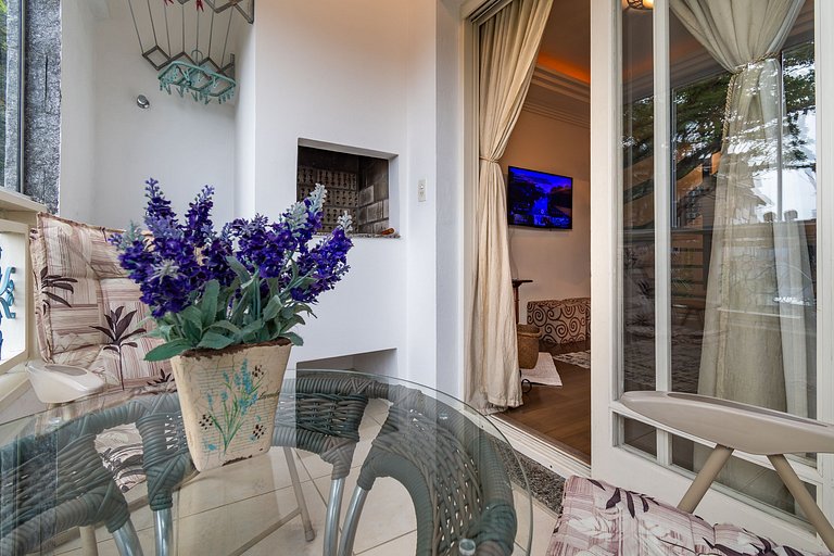 Rosa Apartamento com vista para a Borges