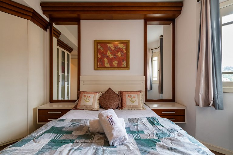 Rosa Apartamento com vista para a Borges